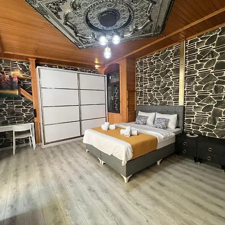 Taksim White 3* Istanboel