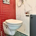 ホテル Taksim White 3*
