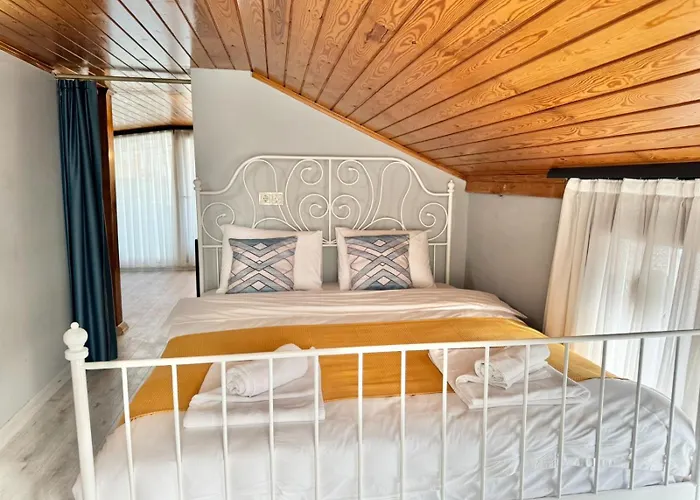 Hotel Taksim White